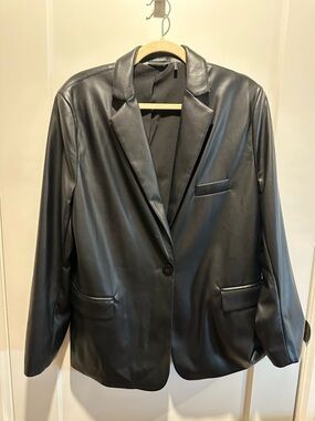 Olsen Black Faux Leather Single-Button Blazer